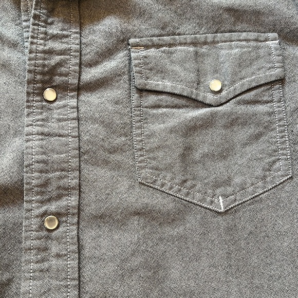 Levi Strauss & Co- Button Down, Mens Large - Picture 5 of 6